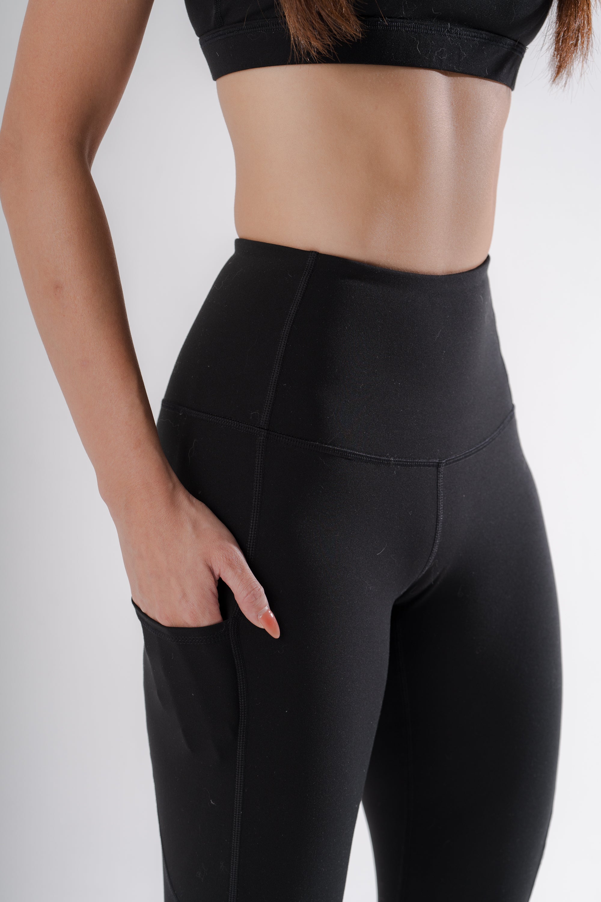 Velocity II Leggings in Jet Black (25.5” inseam)