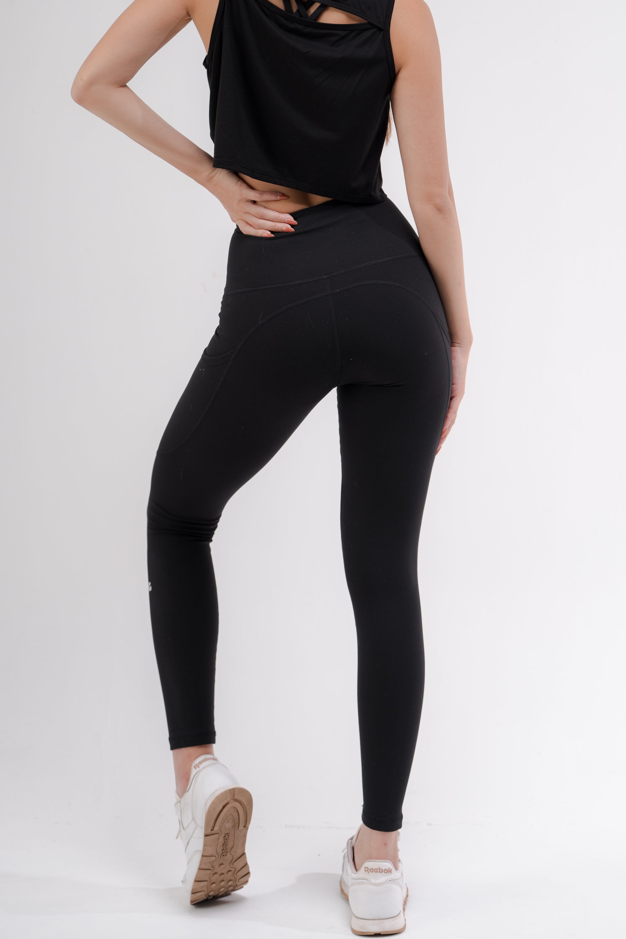 Velocity II Leggings in Jet Black (25.5” inseam)