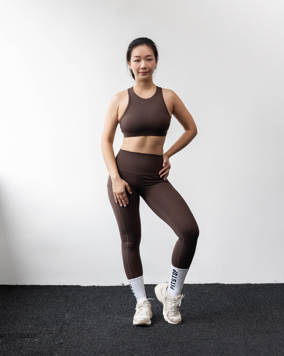 Impact Leggings in Cocoa (24.5 inches inseam)