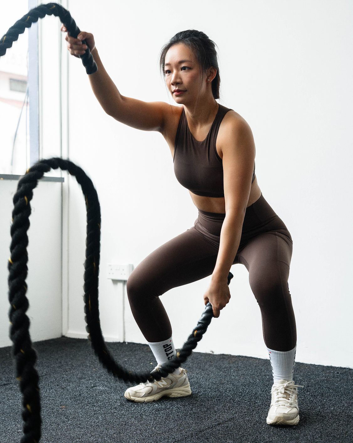 Impact Leggings in Cocoa (24.5 inches inseam)