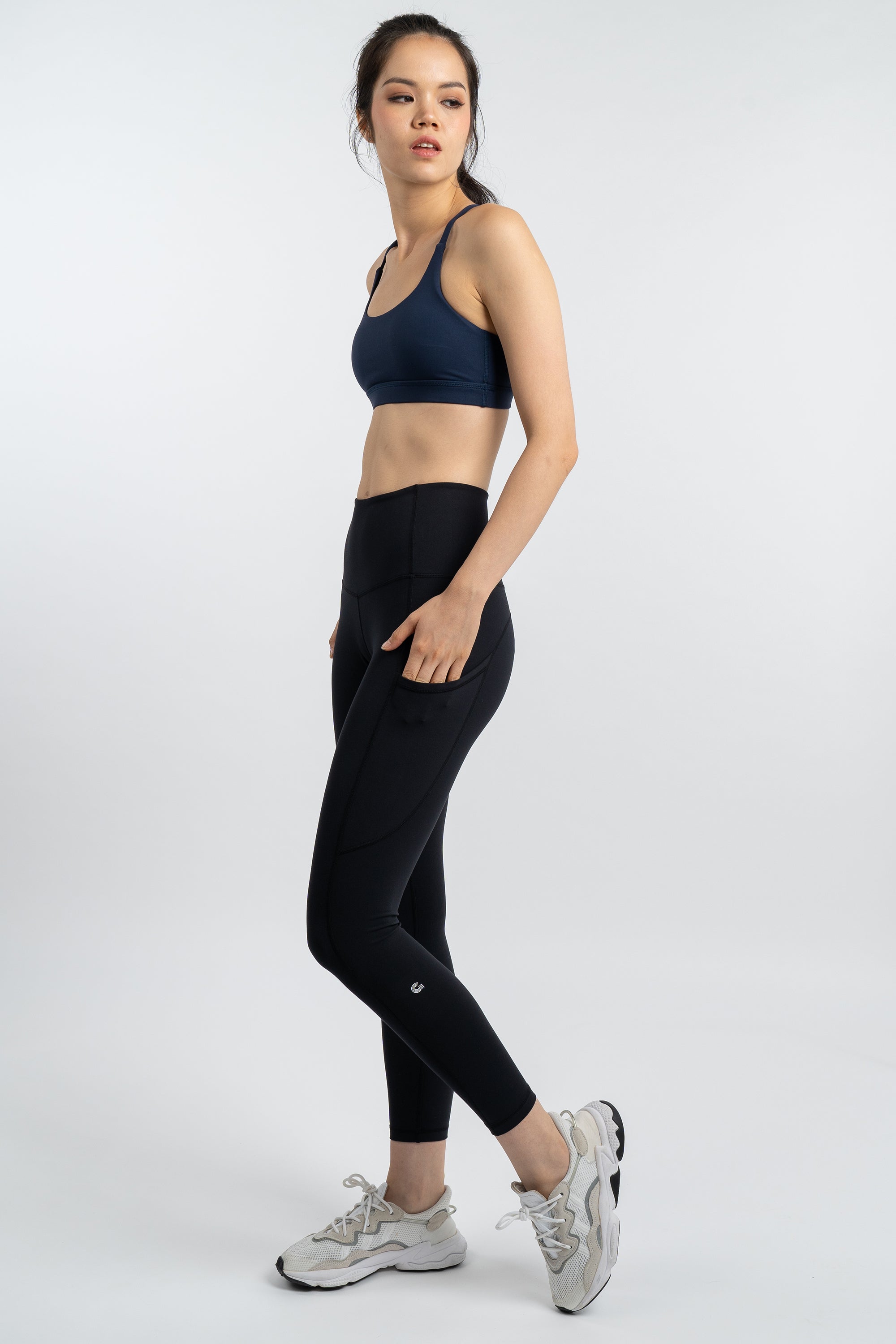 Gym Squad Active Agility Mesh Bra in Navy