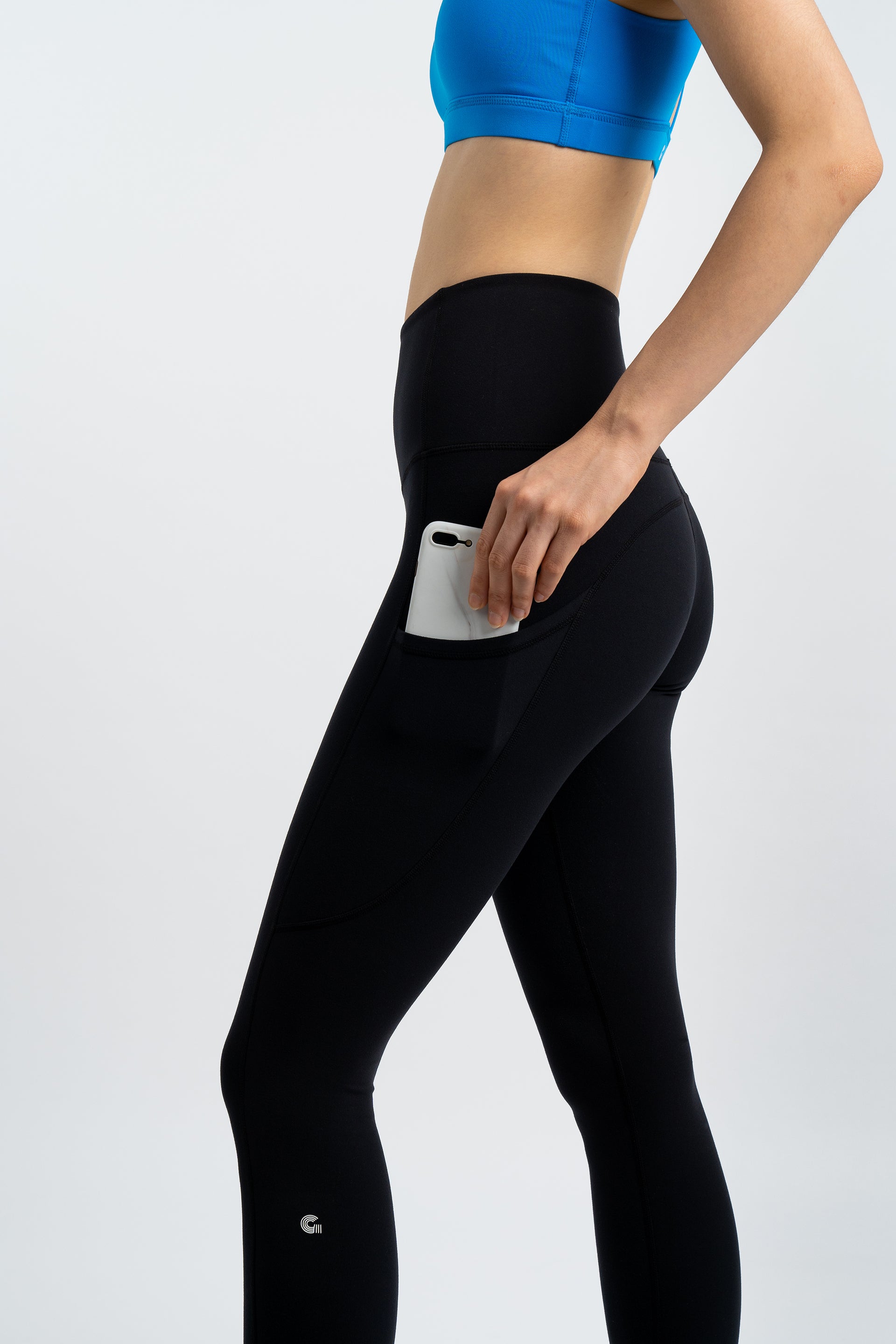 Velocity High Waist Squat Proof Ankle Length Performance Leggings with Side  Pockets - Black - Large : : Clothing, Shoes & Accessories